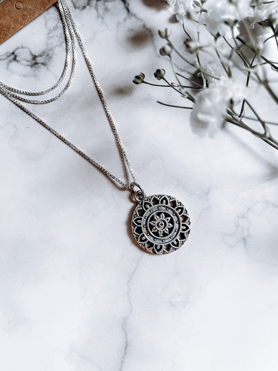 Cadena mándala PLATA 925